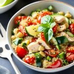 leckeres-rezept-Quinoa-Salat-mit-Gemuese-und-Huehnchen-gesunde-ernaehrung-im-stressigen-alltag